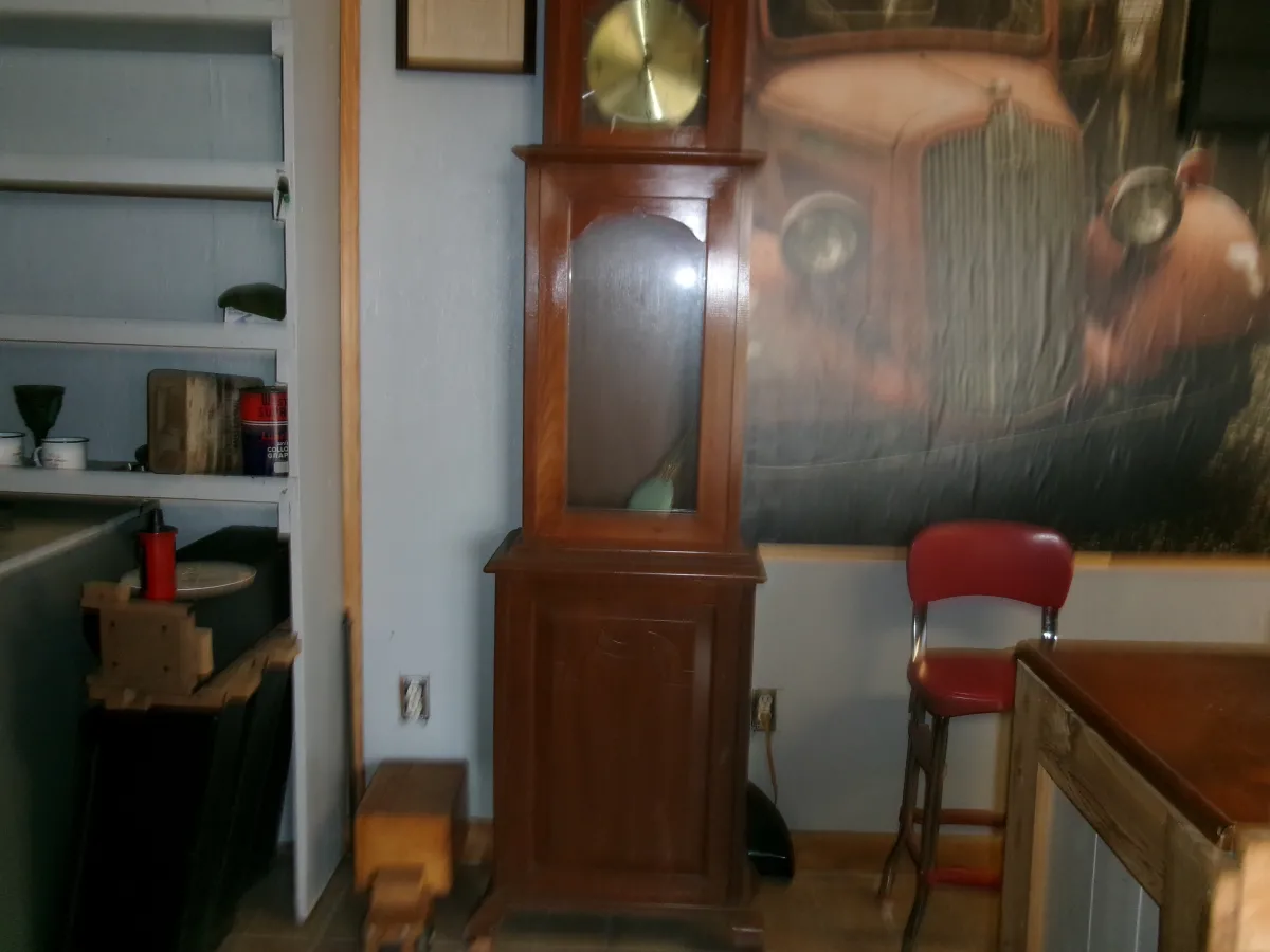 Vintage Verichron Wooden Grandfather Clock (as-is)