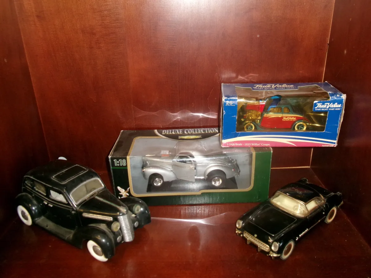 Collectible Die-Cast & Vintage Toy Cars Lot - 4 Pieces