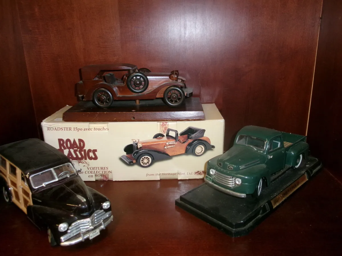 Vintage Collectible Display Vehicles Lot - Wooden Roadster & Die-Cast (4 Pcs)
