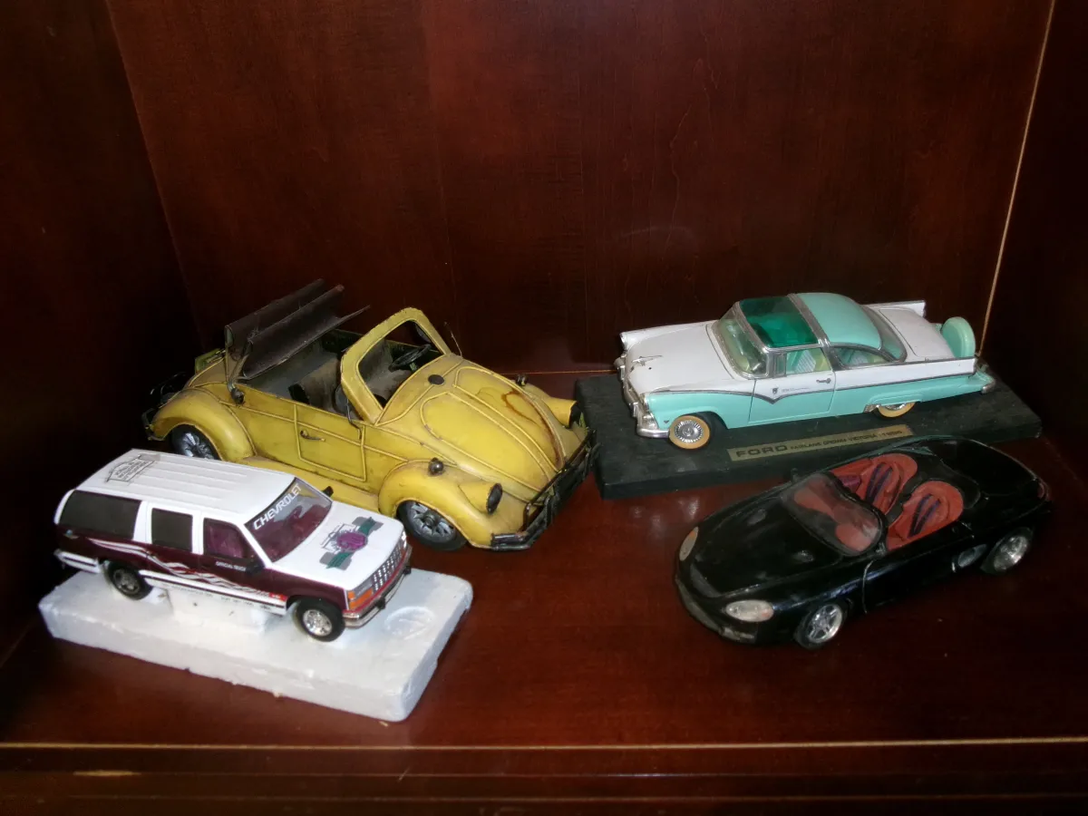 Collectible Model Cars Lot - Ford Crown Victoria, VW Beetle & Porsche (4 Pcs)